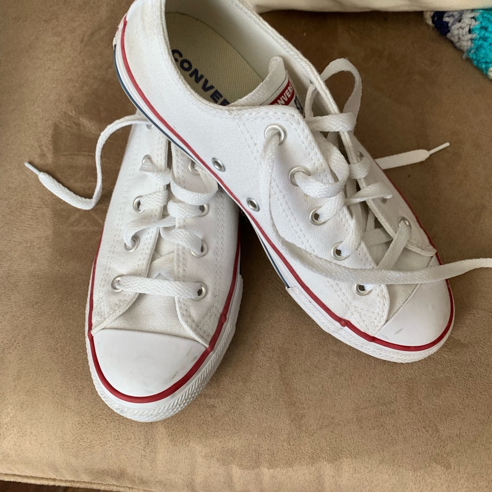 White converse size 3.